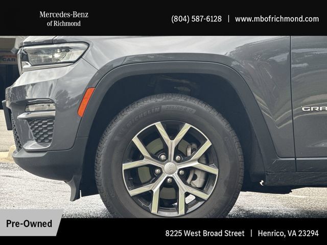 Used 2025 Jeep Grand Cherokee Limited AWD/4WD image 11