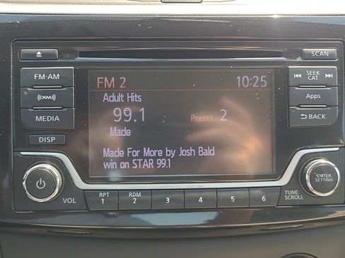 Used 2016 Nissan Sentra SV FWD image 26