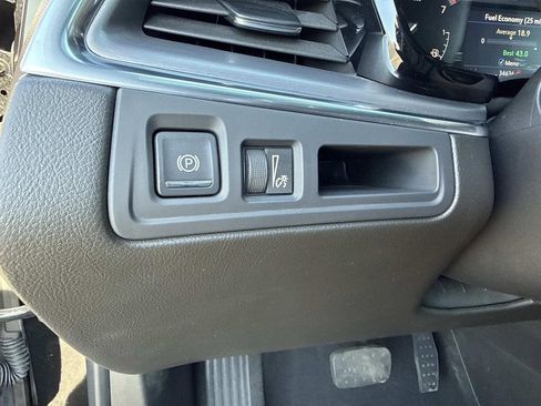 Certified 2023 Cadillac XT5 Luxury image 31