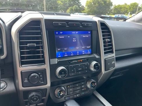 Used 2020 Ford F150 Lariat w/ Equipment Group 502A Luxury AWD/4WD image 16