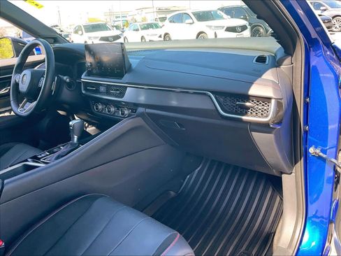 Used 2025 Acura ADX A-Spec image 17