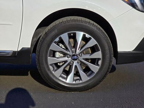 Used 2018 Subaru Outback 2.5i Touring image 8