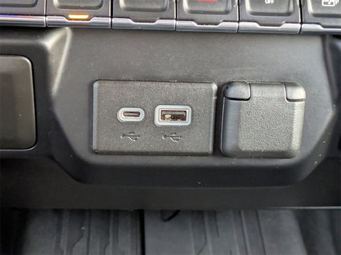 Used 2021 GMC Sierra 1500 SLE w/ LPO, GMC Protection Package image 23