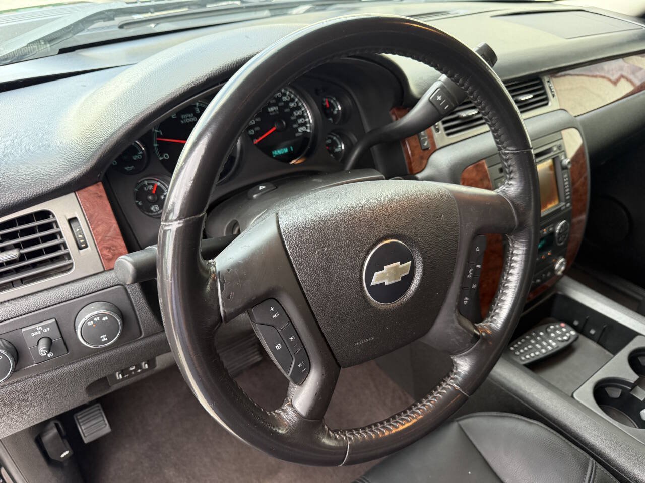 Used 2008 Chevrolet Silverado 3500 LTZ AWD/4WD image 37