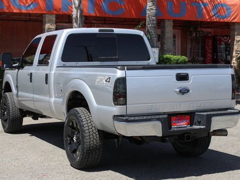 Used 2014 Ford F250 XLT w/ XLT Interior Package image 6