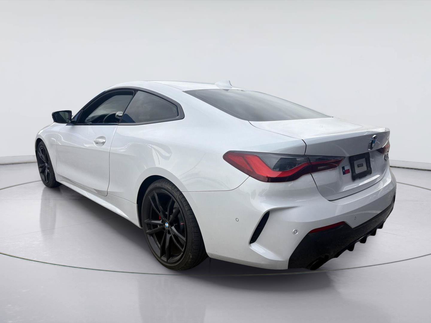 Used 2021 BMW 430i Coupe w/ M Sport Package RWD image 5