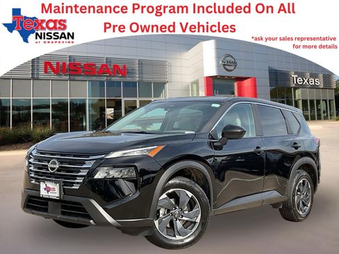 Used 2025 Nissan Rogue SV image 1