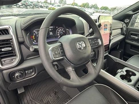 New 2026 RAM 2500 Laramie AWD/4WD image 34