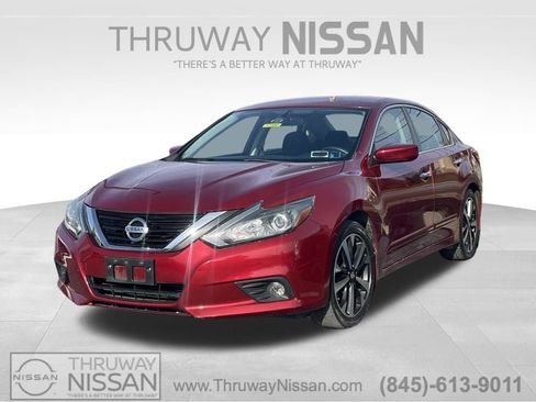 Certified 2018 Nissan Altima 2.5 SR image 1