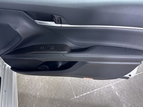 Used 2024 Toyota Camry XSE w/ Cold Weather Package image 9