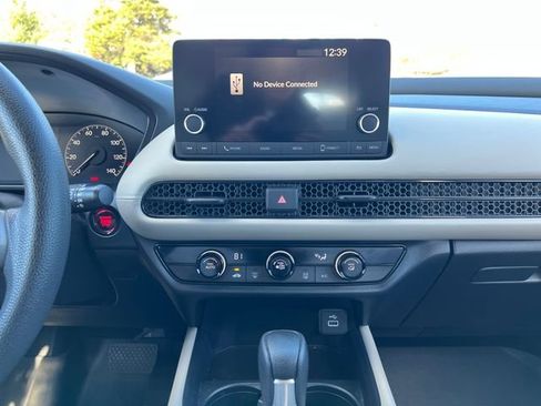 Used 2023 Honda HR-V LX image 23