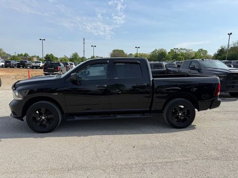 Used 2014 RAM 1500 Express w/ Black Ram 1500 Express Group AWD/4WD image 10