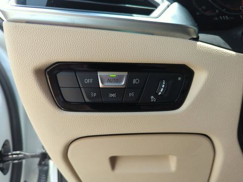 Used 2021 BMW 330i Sedan w/ Premium Package RWD image 38