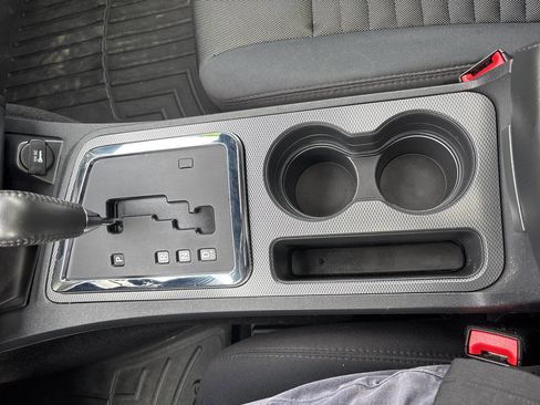 Used 2014 Dodge Challenger R/T image 25