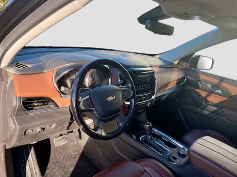 Used 2018 Chevrolet Traverse High Country w/ LPO, Cargo Package AWD/4WD image 9