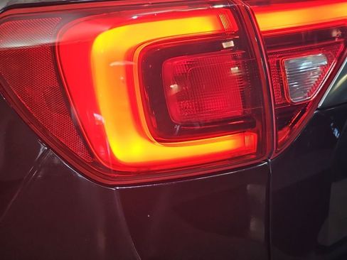Used 2017 GMC Acadia SLE w/ Driver Alert Package I AWD/4WD image 36