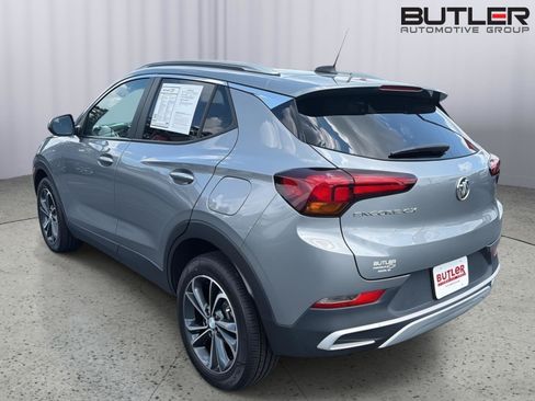 Certified 2023 Buick Encore GX Select FWD image 4