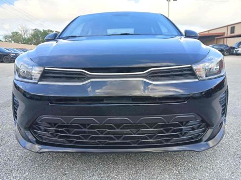 Used 2021 Kia Rio S image 2