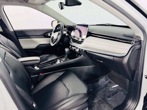 Used 2022 Jeep Compass Limited AWD/4WD image 29