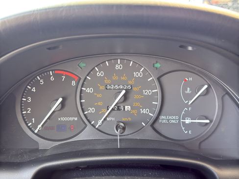 Used 1999 Toyota Celica GT FWD image 16