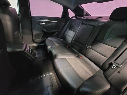 Used 2019 Chevrolet Impala LT image 7