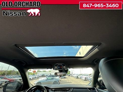 Used 2023 Jeep Grand Cherokee Altitude AWD/4WD image 15