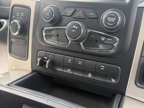 Used 2015 RAM 2500 Big Horn AWD/4WD image 32