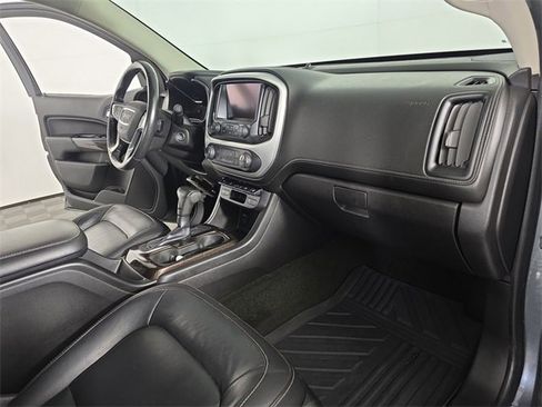 Used 2015 GMC Canyon SLT w/ Driver Alert Package image 24