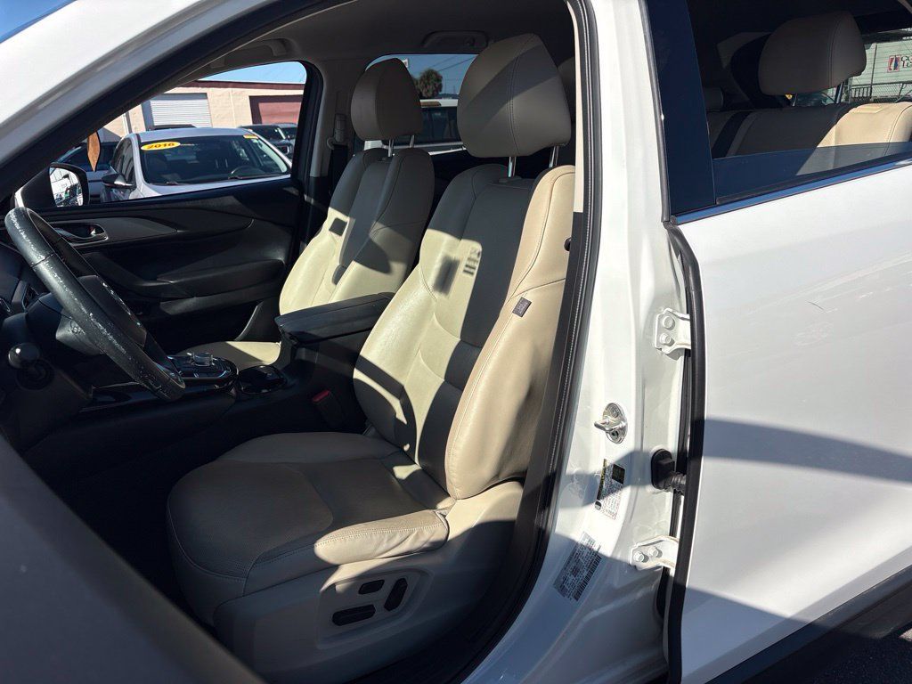 Used 2020 MAZDA CX-9 Touring FWD image 9