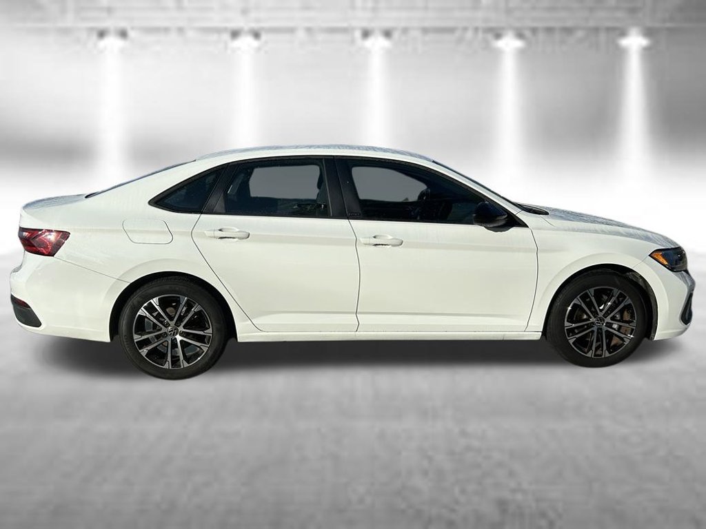 Certified 2024 Volkswagen Jetta Sport FWD image 7