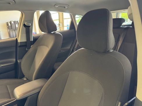 Used 2025 Hyundai Kona SEL FWD image 24
