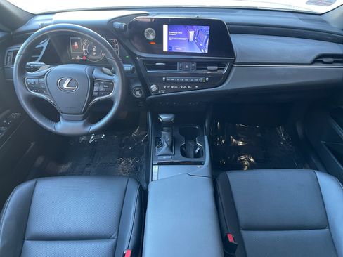 Used 2023 Lexus ES 350 w/ Premium Package image 10