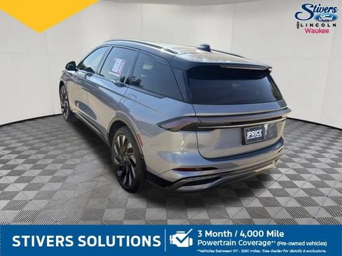 Used 2025 Lincoln Nautilus Reserve w/ Jet Appearance Package AWD/4WD image 9