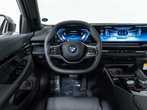 New 2026 BMW 530i xDrive w/ Premium Package image 17