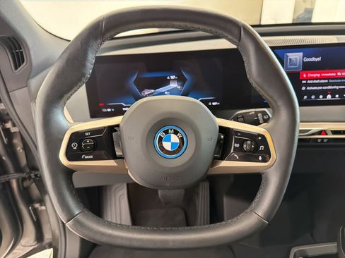 Used 2024 BMW iX M60 AWD/4WD image 18