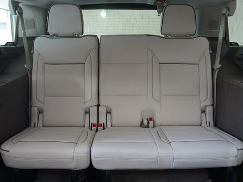 Used 2021 GMC Yukon Denali w/ Denali Premium Package AWD/4WD image 37