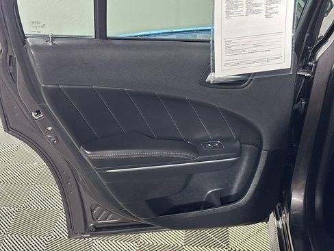 Used 2018 Dodge Charger R/T Scat Pack image 19
