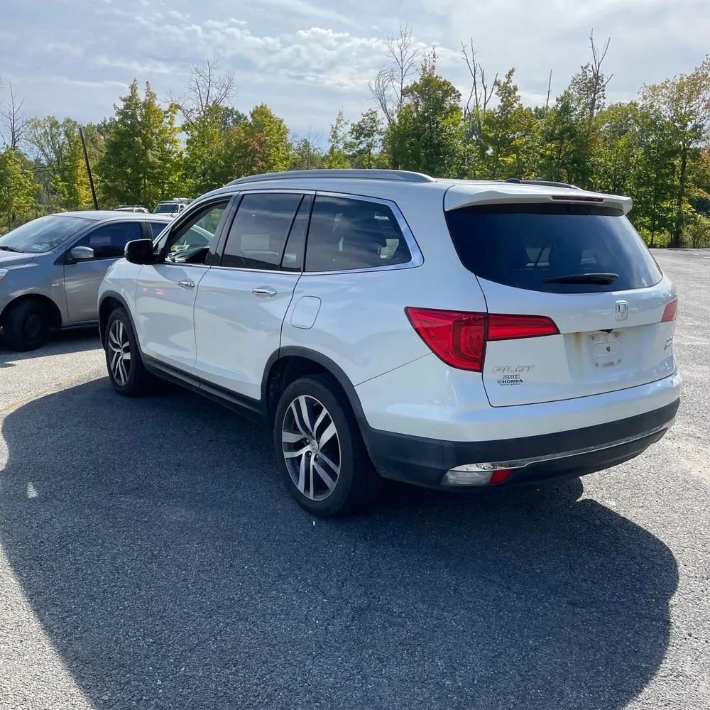 Used 2017 Honda Pilot Elite image 5