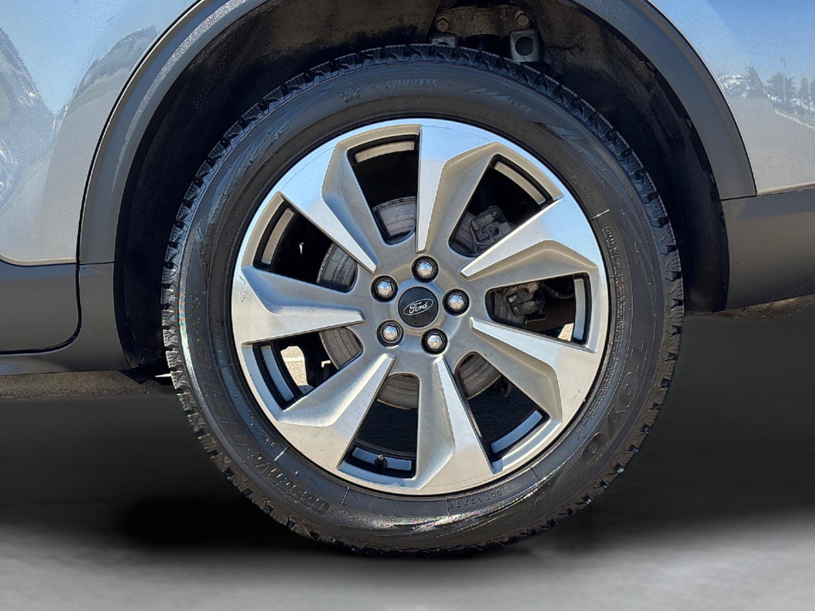 Used 2025 Ford Escape Platinum AWD/4WD image 14