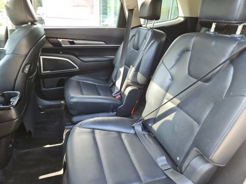 Used 2020 Kia Telluride S FWD image 41