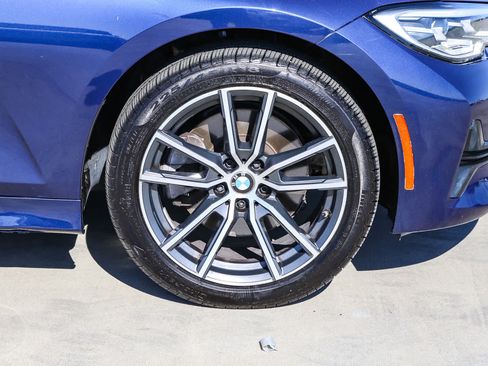Used 2020 BMW 330i xDrive Sedan w/ Convenience Package AWD/4WD image 9