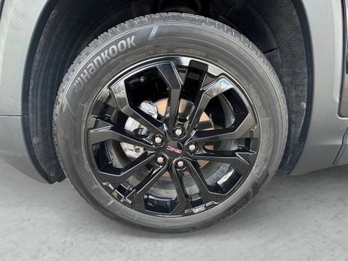 Used 2022 GMC Terrain SLE w/ Driver Convenience Package image 28