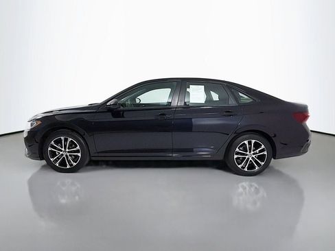 Used 2025 Volkswagen Jetta Sport FWD image 4