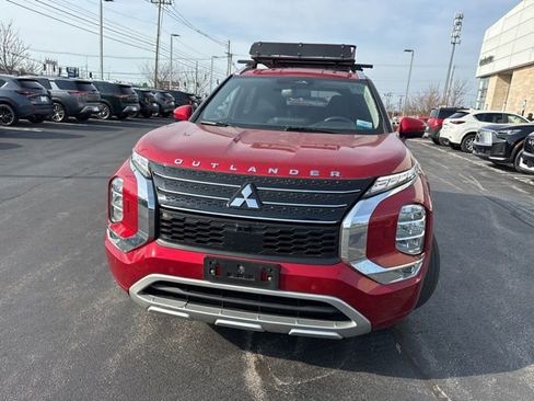 Used 2023 Mitsubishi Outlander AWD image 12