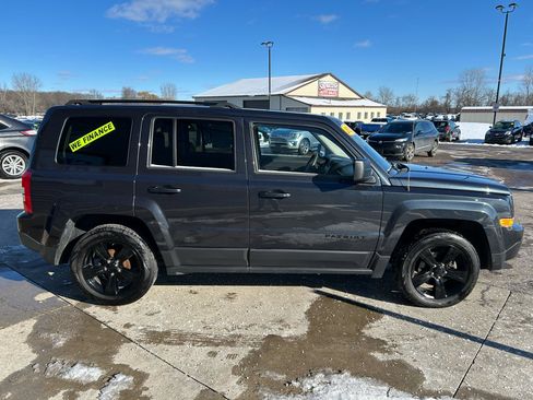 Used 2015 Jeep Patriot Sport w/ Power Value Group image 4