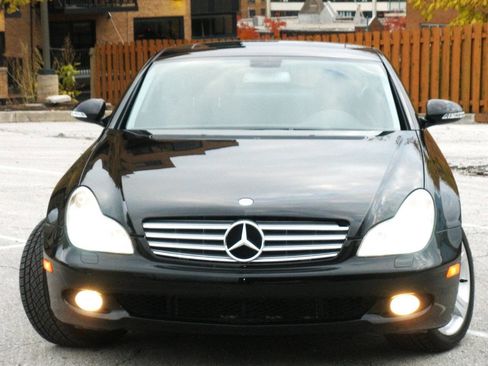Used 2006 Mercedes-Benz CLS 500 image 6