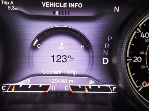 Used 2014 Jeep Cherokee Limited w/ Luxury Group image 37