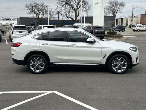 Used 2023 BMW X4 xDrive30i w/ Premium Package image 4