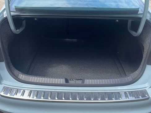 Used 2025 Volkswagen Jetta GLI Autobahn FWD image 7