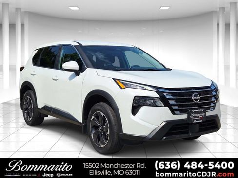 Used 2024 Nissan Rogue SV AWD/4WD image 1